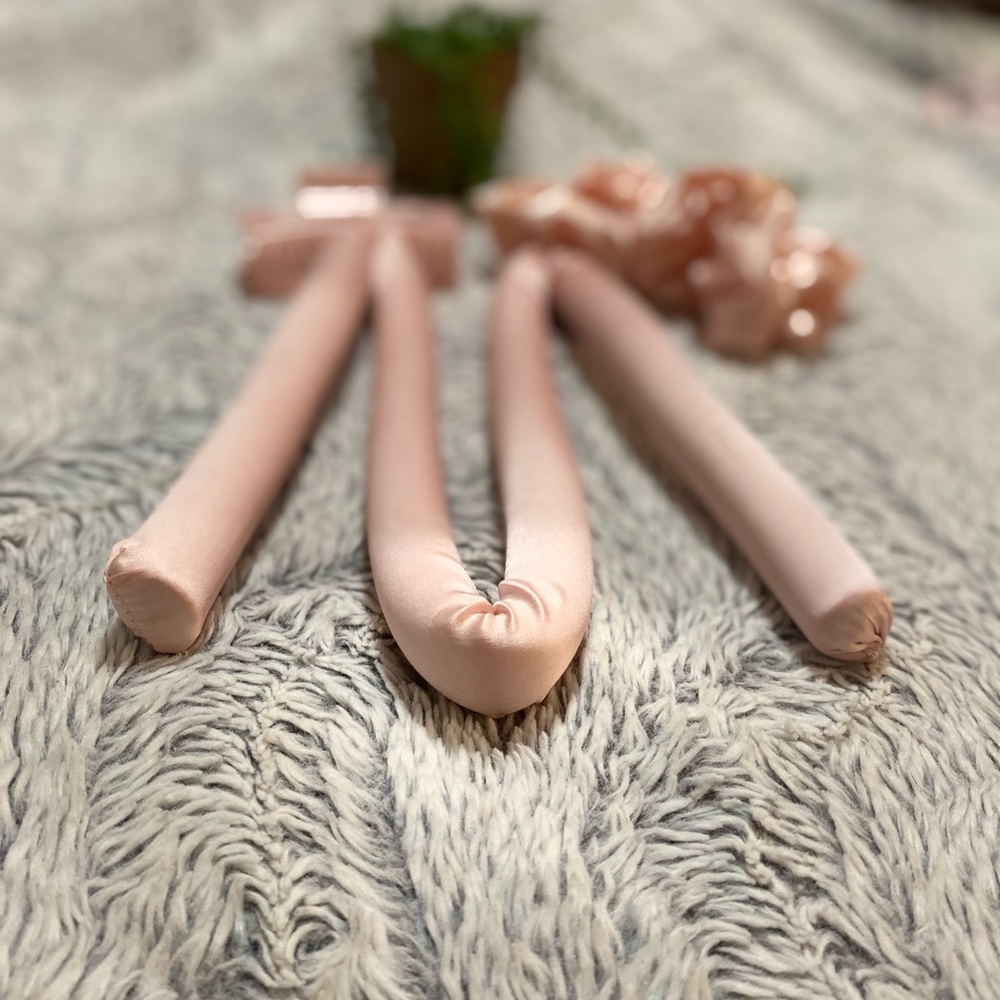 The curl crown - Heatless silk curler - PINK - Picture 8 of 9